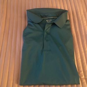 This is a xxl men’s polo forest green collard shirt. Never worn